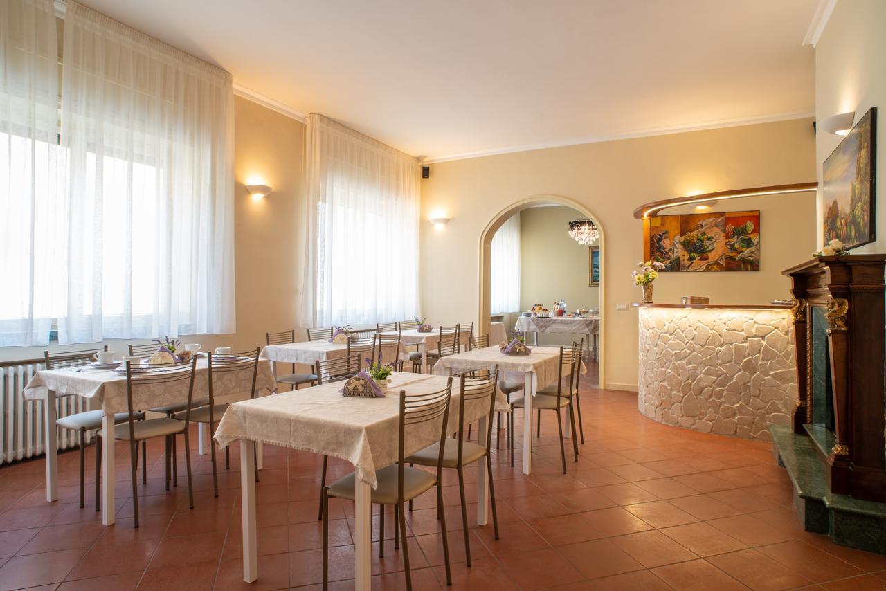 Villa Domus Salento Suites & Rooms Con Parcheggio Privato In Loco Lecce Zewnętrze zdjęcie