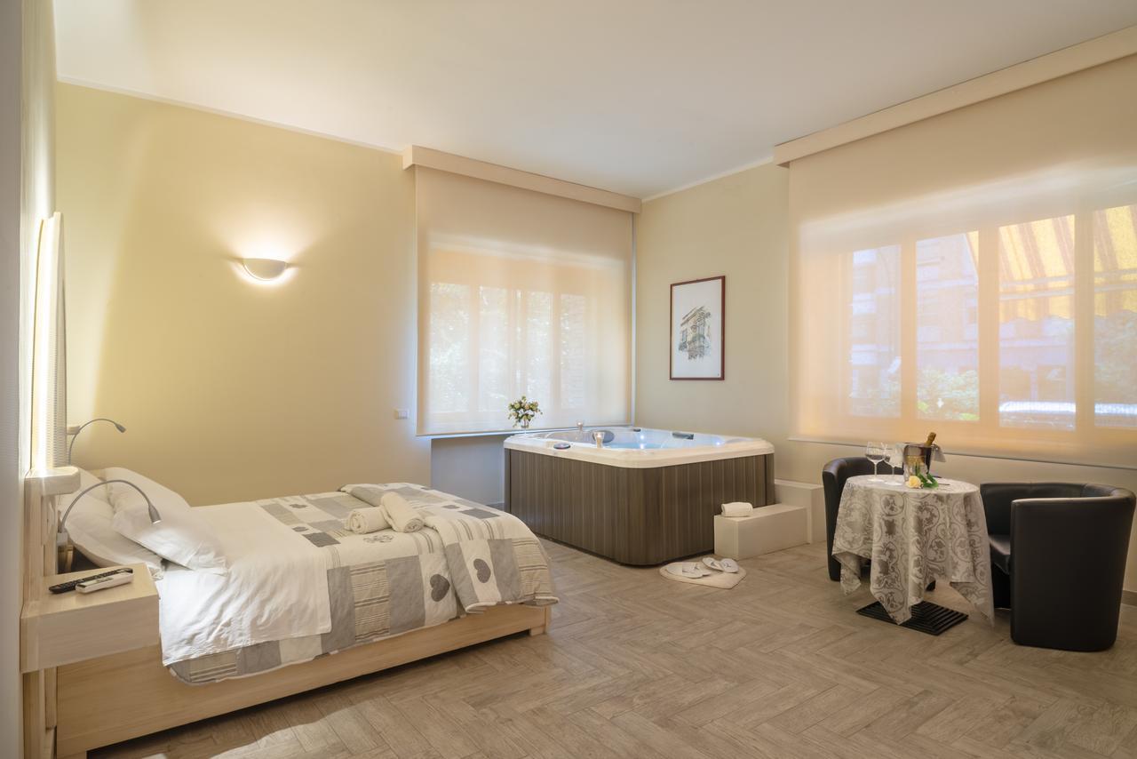 Villa Domus Salento Suites & Rooms Con Parcheggio Privato In Loco Lecce Zewnętrze zdjęcie