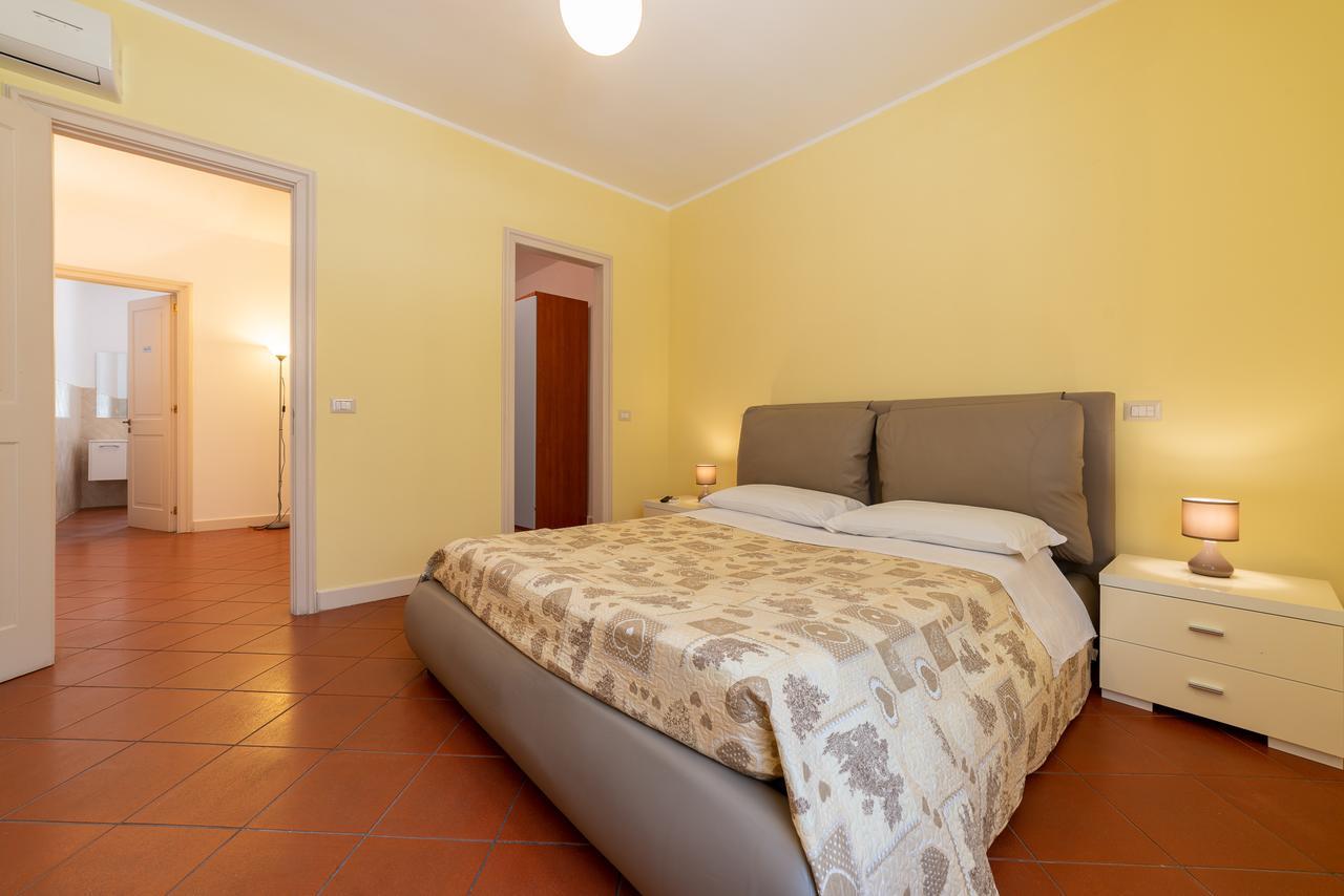 Villa Domus Salento Suites & Rooms Con Parcheggio Privato In Loco Lecce Zewnętrze zdjęcie